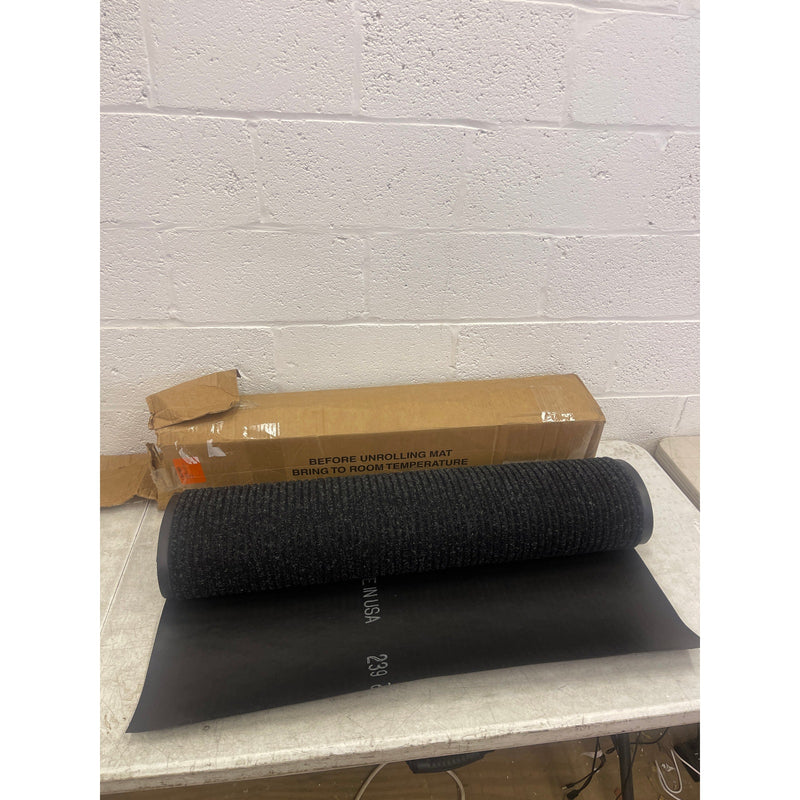 Notrax 109 Brush Step Carpeted Indoor/Outdoor Entrance Mat 3&