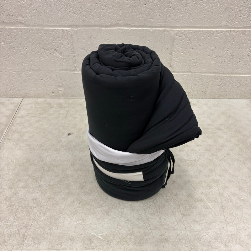 Mainstays Queen Comforter w 2 Pillow Shams Plain Design Tiny X&