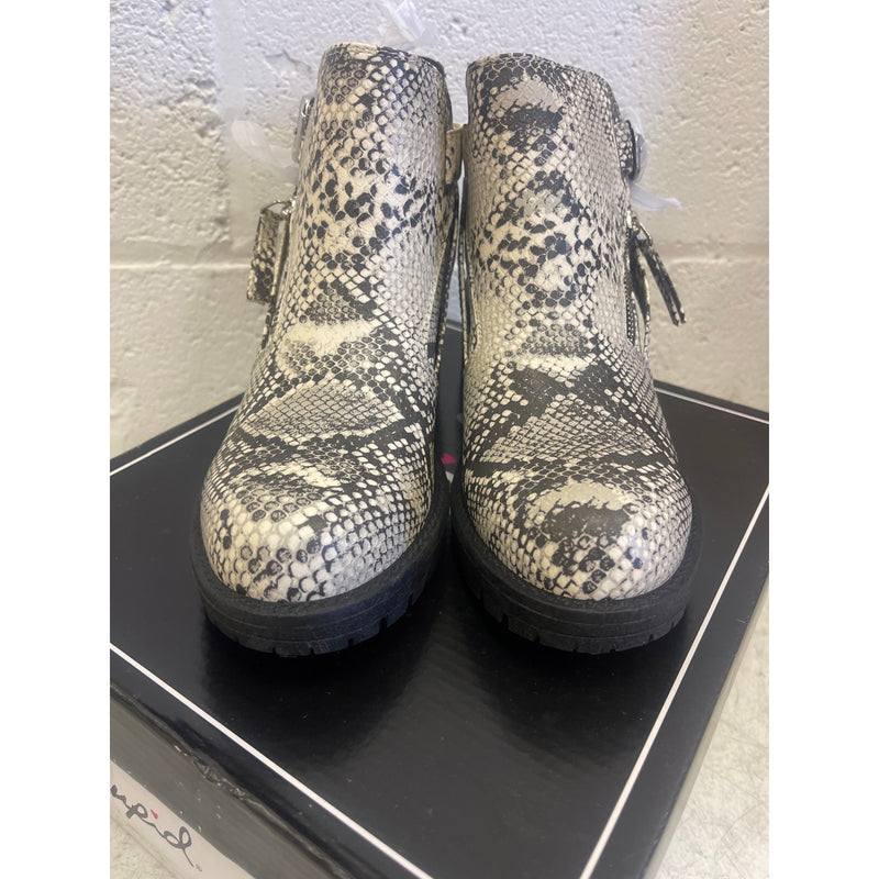 NEW Qupid Snake Leather Boots Tressa-22x Stone/Black Women&
