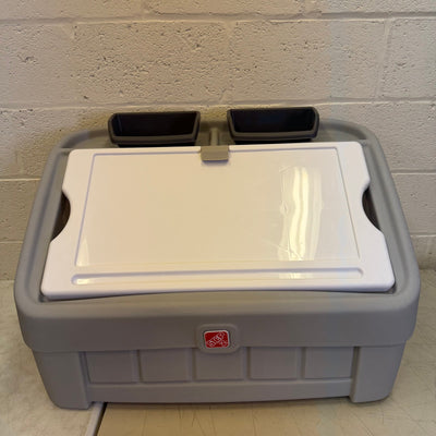 Step2 2-in-1 Toy Box & Art Lid, Storage Bin & Organizer, Easel & Chest (Gray)