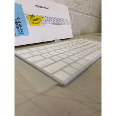 Apple Magic Keyboard - US English, Includes Lighting to USB Cable, Silver A1644
