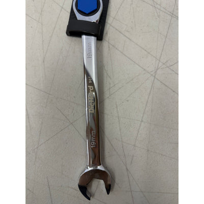 DieHard 19mm Ratcheting Wrench for Precise Work, 4' Swing Arc, 90-tooth