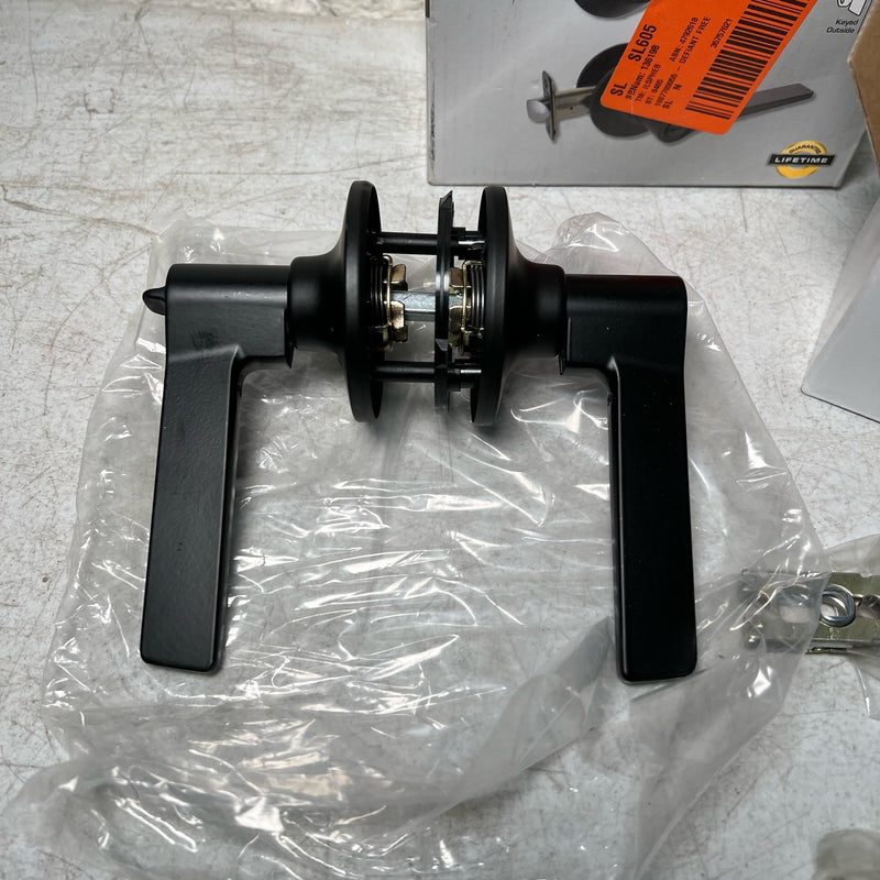 Defiant Freedom Door Lever & Single Cylinder Keyed Entry Dead Bolt, Matte Black