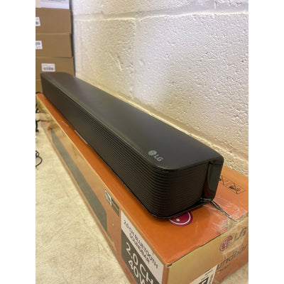 LG 2.0 ch. Soundbar w Bluetooth Streaming, Dolby Audio 40W - SKM1 NO REMOTE