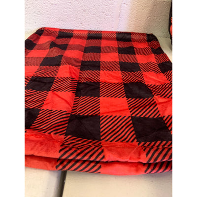 Plush Plaid Kushie Keeps Feet Warm, 1 Size Fits All