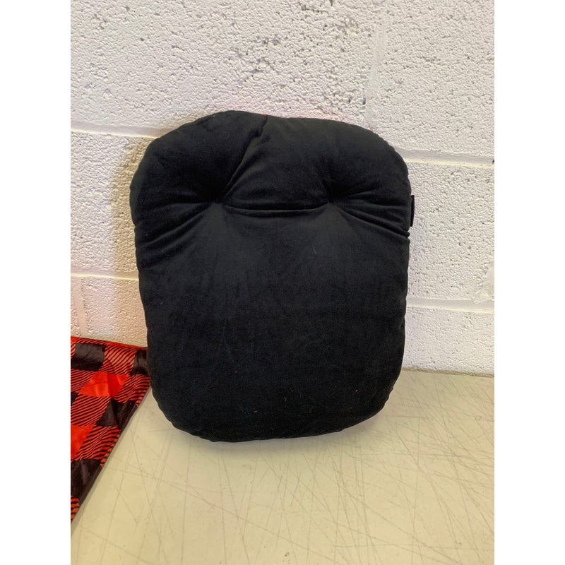 Plush Plaid Kushie Keeps Feet Warm, 1 Size Fits All