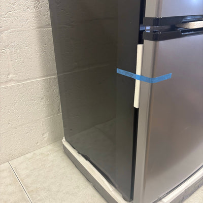 DENTED Midea 3.1 cu ft Compact Freestanding Refrigerator, Freezer, Temp Control