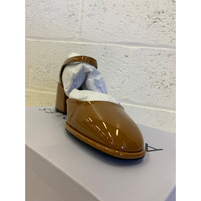 Aerosoles Women's Shoes Ankle Strap Two Piece Block Heel Tan Faux Leather Size 6