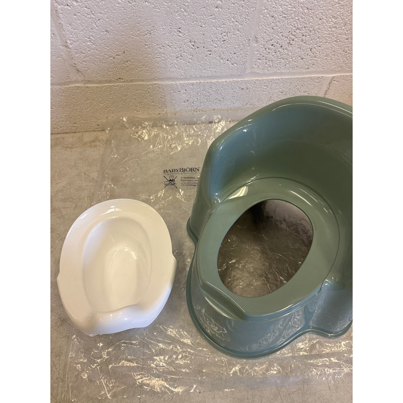 BabyBjörn Potty Chair, Potty Training, Toddler, Baby Bathroom Deep green/White