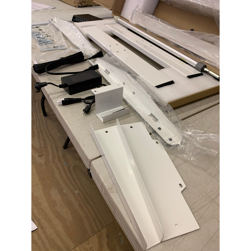 Escritorio de pie Flexispot con controlador de memoria multibotón, blanco EN1W-V2