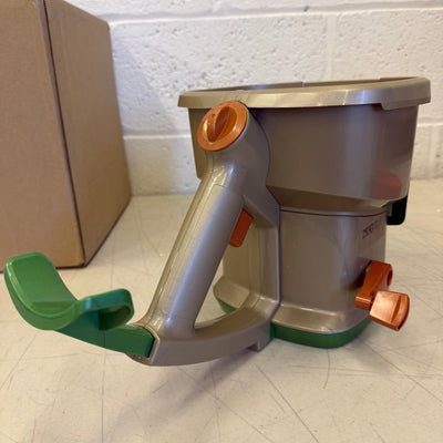 Scotts Whirl Hand-Powered Spreader for Grass Seed, Fertilizer, Salt & Ice Melt