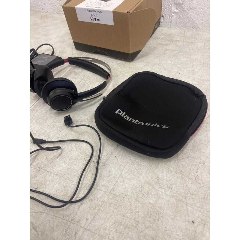 Auriculares USB Bluetooth Plantronics Voyager Focus, 12 horas de conversación, color negro, B825