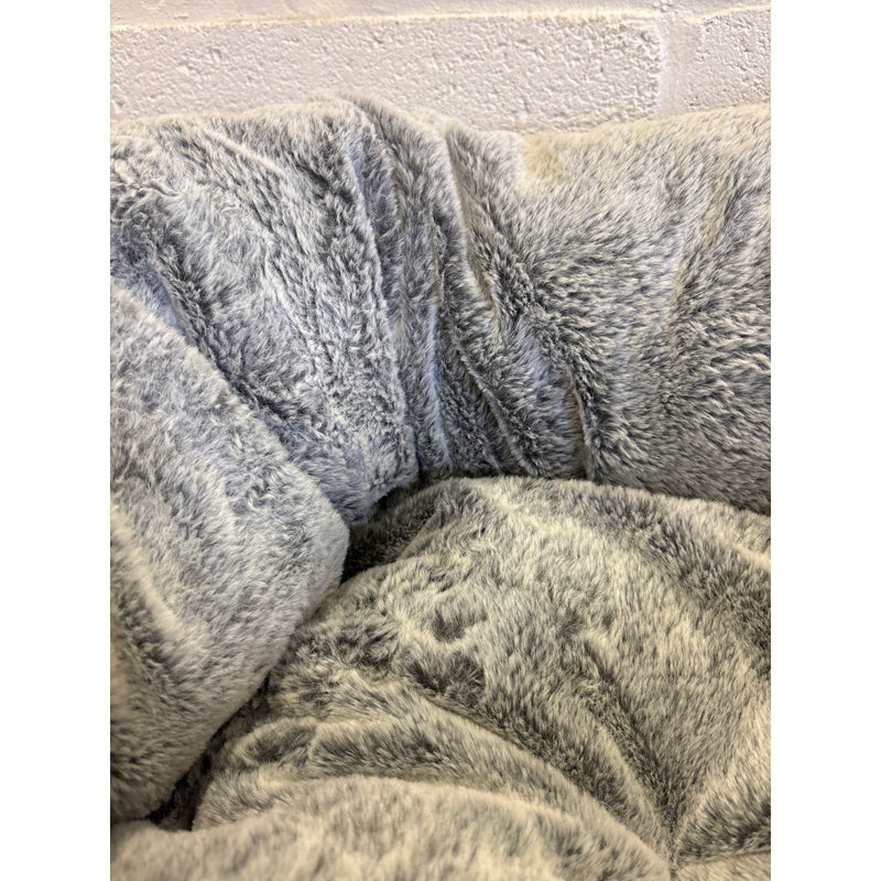 Koolaburra by Ugg Donut Dog Bed for Medium Size, 28" Round Non-Slip, Soft - Gray