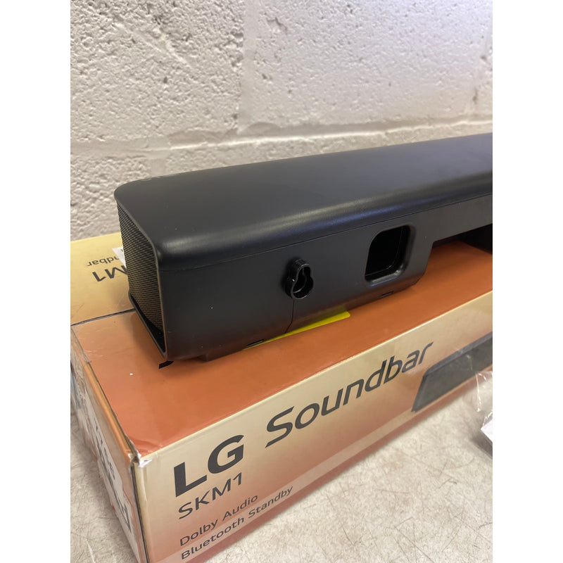 LG 2.0 ch. Soundbar w Bluetooth Streaming, Dolby Audio 40W - SKM1, Soundbar Only
