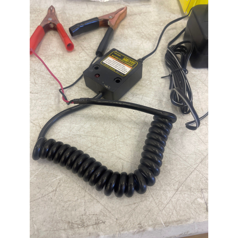 CHICAGO 12 V AUTOMATIC BATTERY FLOAT CHARGER For Flooded or Gel-Cell Batteries