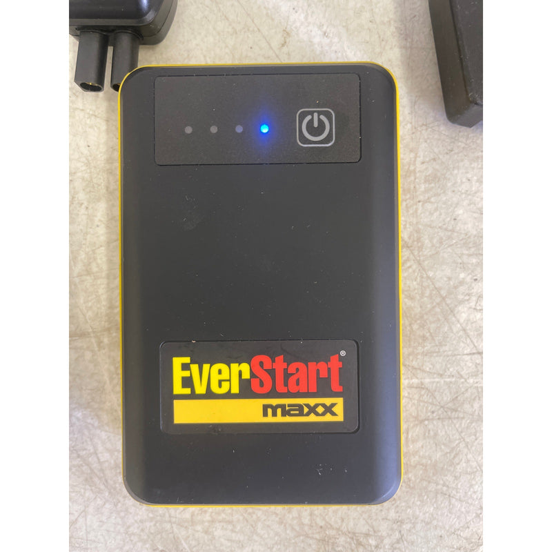 EverStart 600A, 12V Automotive Lithium Ion Jump Starter & Portable Power Pack