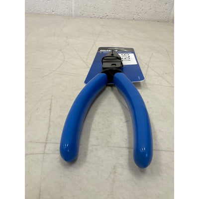 DieHard 8" PivotForce Long Nose Cutting Compound Action Plier Hand Tool DHP55110