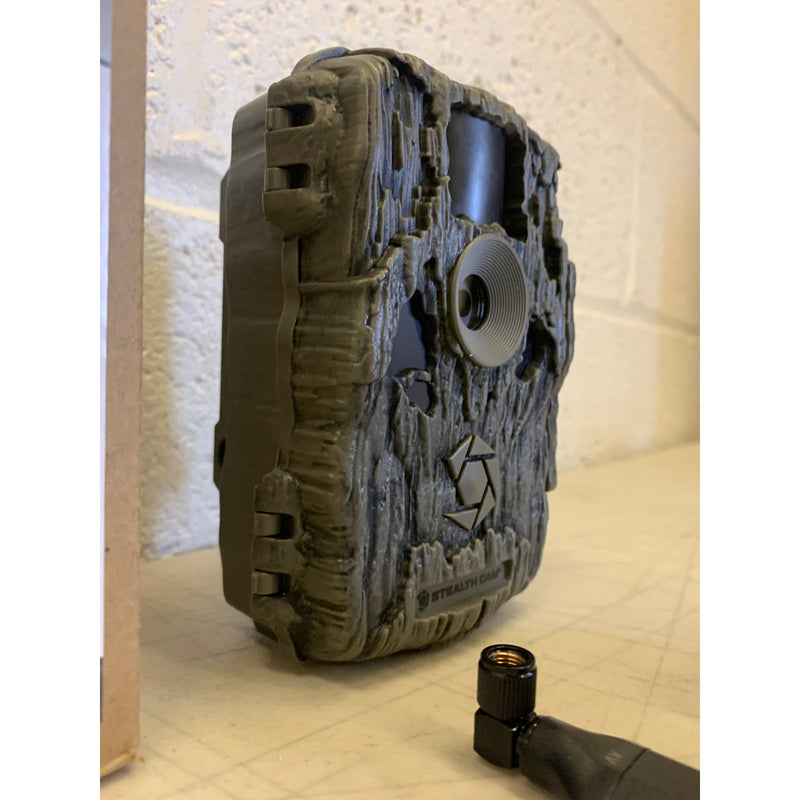 Sonix Stealth Trail Cam 30 Megapixel Wireless Cellular Camera Kit STC-SXPWCBB