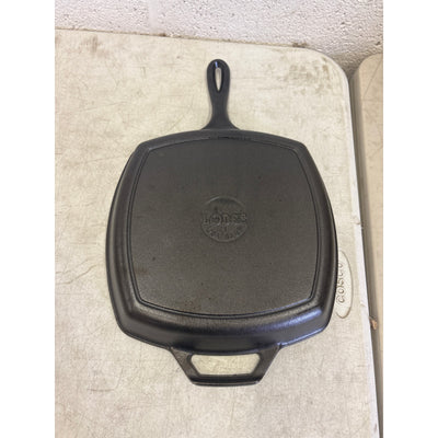 Lodge Cast Iron Grill Pan, Square, 10.5 Inch Seasoned - Cooking Skillet - Black