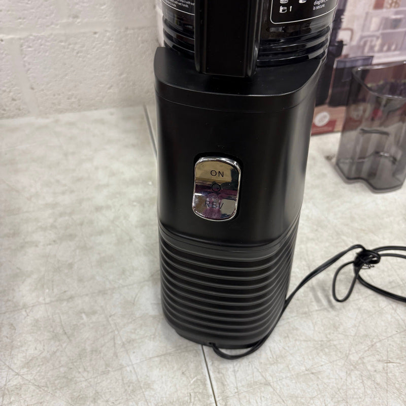 Topzee Self feeding Slow Masticating Juicer, One Speed JE120-32M00B