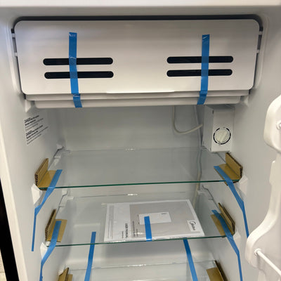 Midea 3.3cu ft Compact Refrigerator, Reversible Door, 3 Shelves, Freezer - Gray