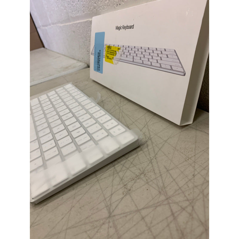 Apple Magic Keyboard - US English, Includes Lighting to USB Cable, Silver A1644