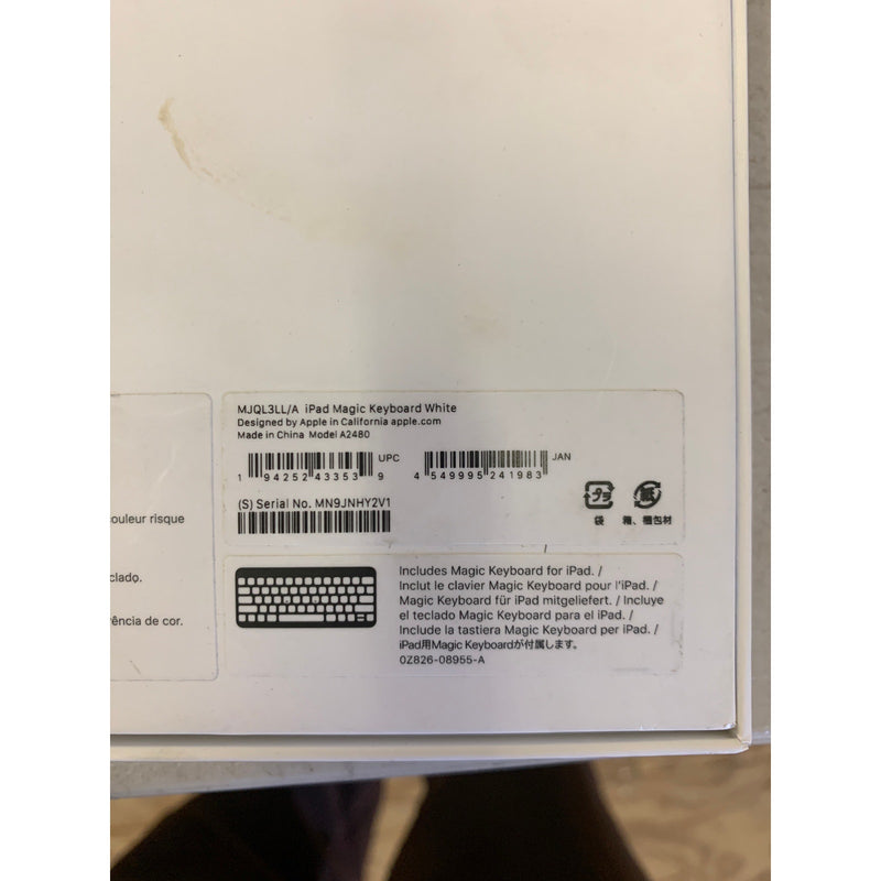 Apple - Magic Keyboard for iPad Air 13" (M2) - White MJQL3LL/A Built-in trackpad