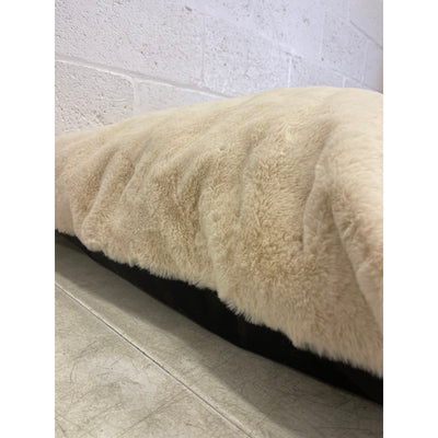 Lilly Paws Luxury Plush Comfy Dog Bed Sherpa Xtra Large, 39" x 32" x 12" - Cream / Black