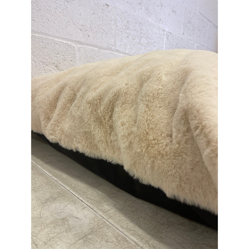 Lilly Paws Luxury Plush Comfy Dog Bed Sherpa Xtra Large, 39" x 32" x 12" - Cream / Black