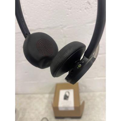 Auriculares USB Bluetooth Plantronics Voyager Focus, 12 horas de conversación, color negro, B825