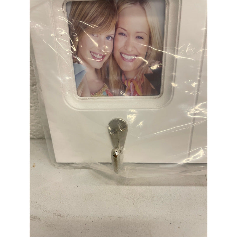 HAUCOZE "HOME" Wall Rack Decor Modern Picture Photo Frame 4 Metal Hooks 17.7"