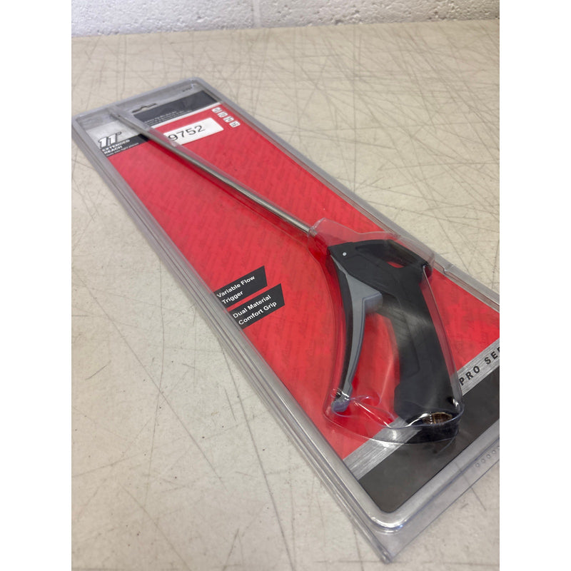 Milton Industries Premium 11" Extended Reach Blo Gun, Hand Tools - s-197
