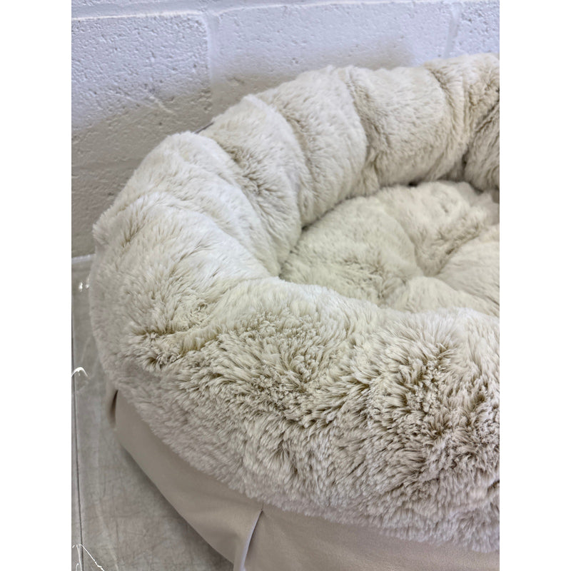Koolaburra by Ugg Donut Dog Bed for Medium Size, 28" Round Non-Slip, Soft Fuzzy