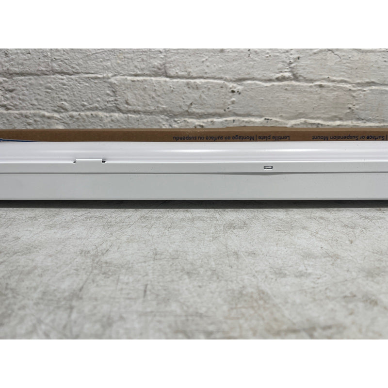 4Ft Lithonia Lighting Strip Light L48 5500LM MVOLT GZ10 40K LED, SEE DETAILS