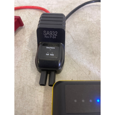 EverStart 600A, 12V Automotive Lithium Ion Jump Starter & Portable Power Pack