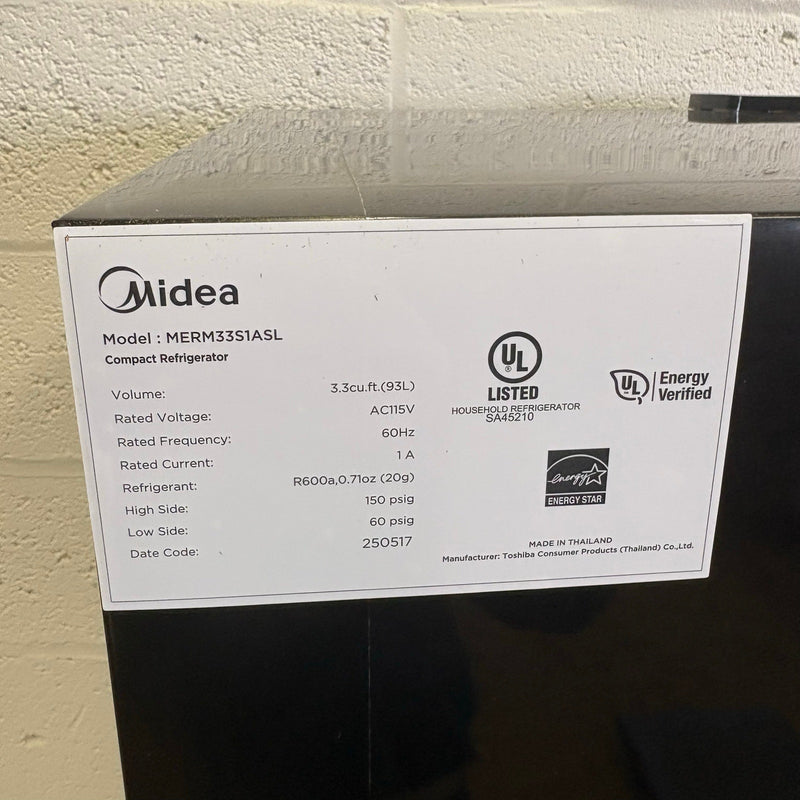 Midea 3.3cu ft Compact Refrigerator, Reversible Door, 3 Shelves, Freezer - Gray