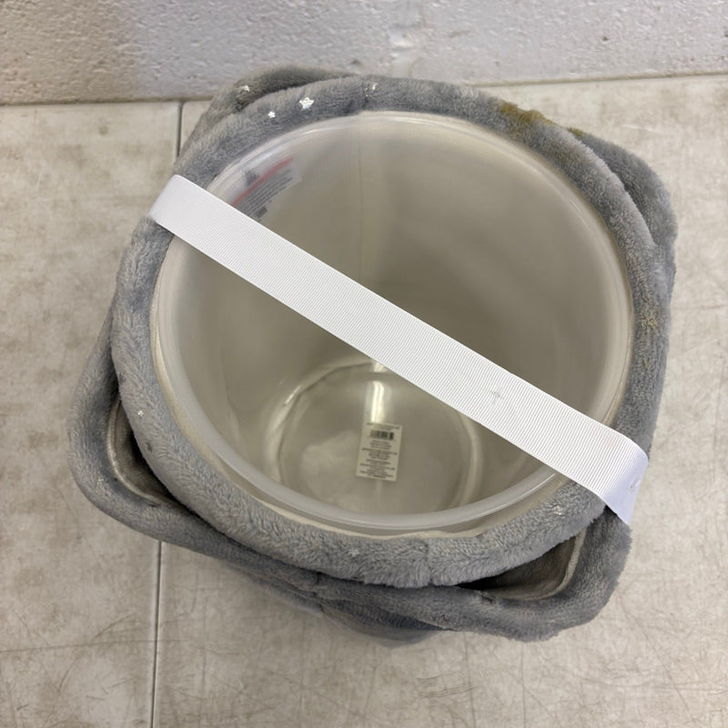 UGG Avery Stars 2-Piece Storage Square Bin & Round Waste Bin Soft - SEE DETAILS