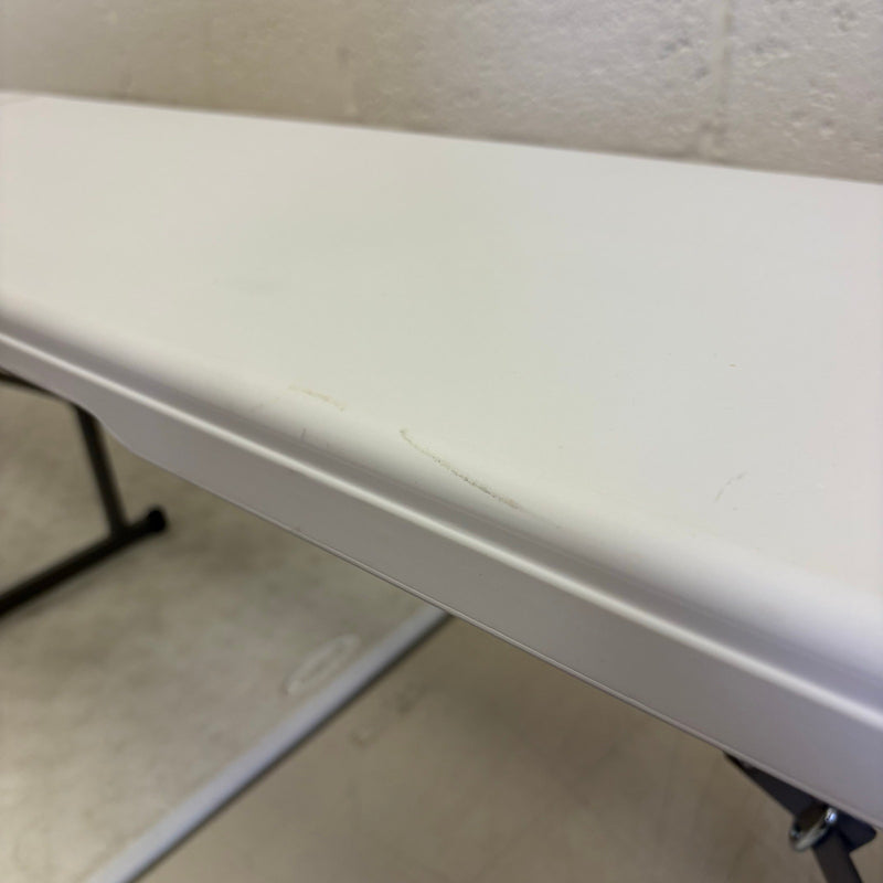 VINGLI Portable 6ft Plastic Folding Bench w Carrying Handle - 11" Wide - White