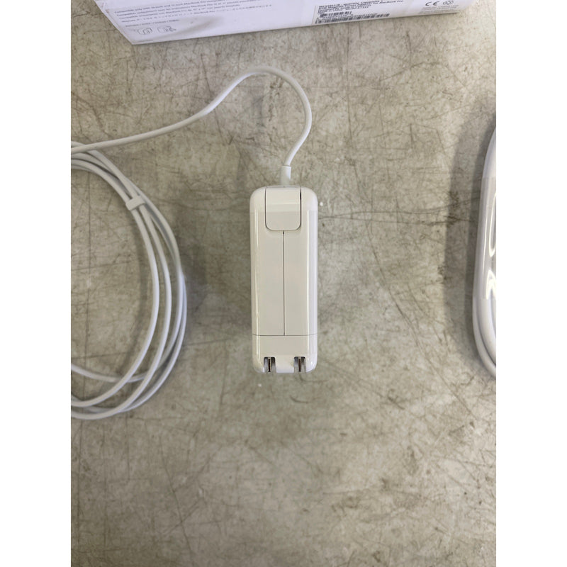 Apple 85W MagSafe Power Adapter for 15" and 17-inch MacBook Pro MC556LL/B