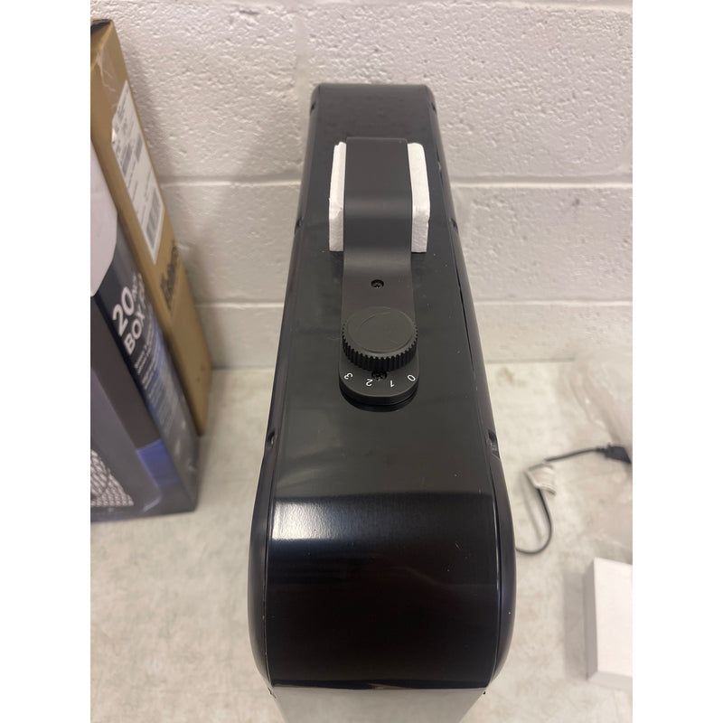 Comfort Zone Box Fan w Carry Handle, 20 inch, 3 Speed Air Circulation DAMAGED