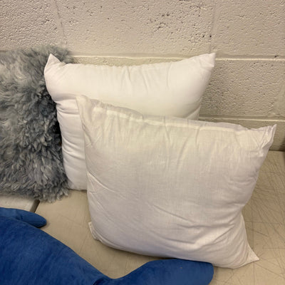 Assorted-8-Pillows, Square, Rectangular & Accent Throw Pillows w Cushion