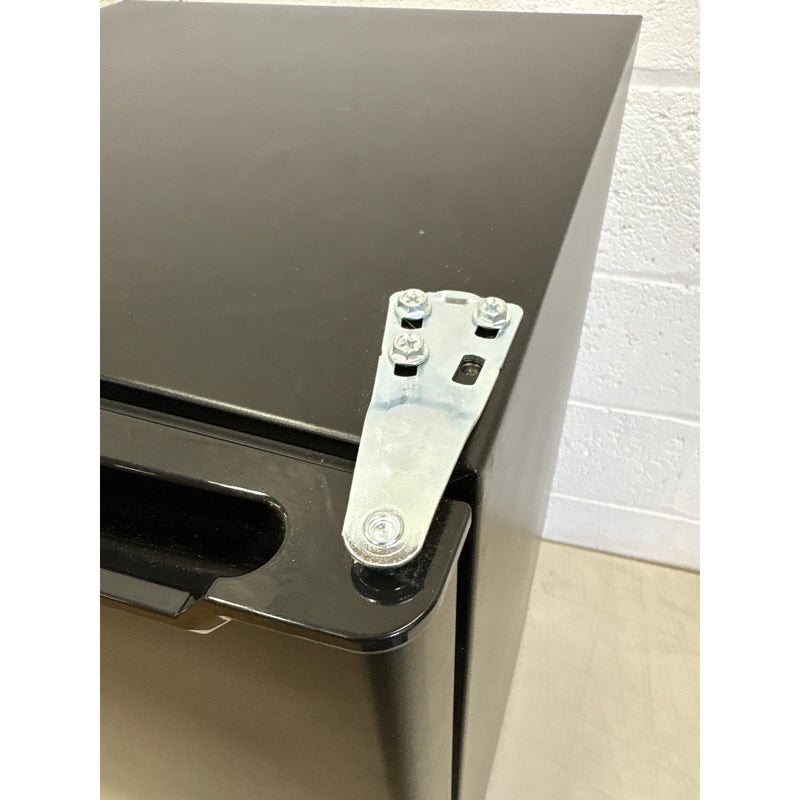 DENTED Whirlpool 3.3cu ft Mini Refrigerator Adjustable Thermostat, Freezer Black