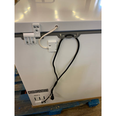 Midea 7 cu. Convertible Chest Freezer with Removable Storage, Cosmetic Blemishes