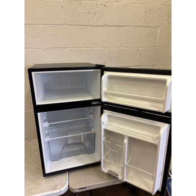 Whirlpool 3.1 cu ft Mini Refrigerator Stainless Steel Reversible Door, 2 Shelves