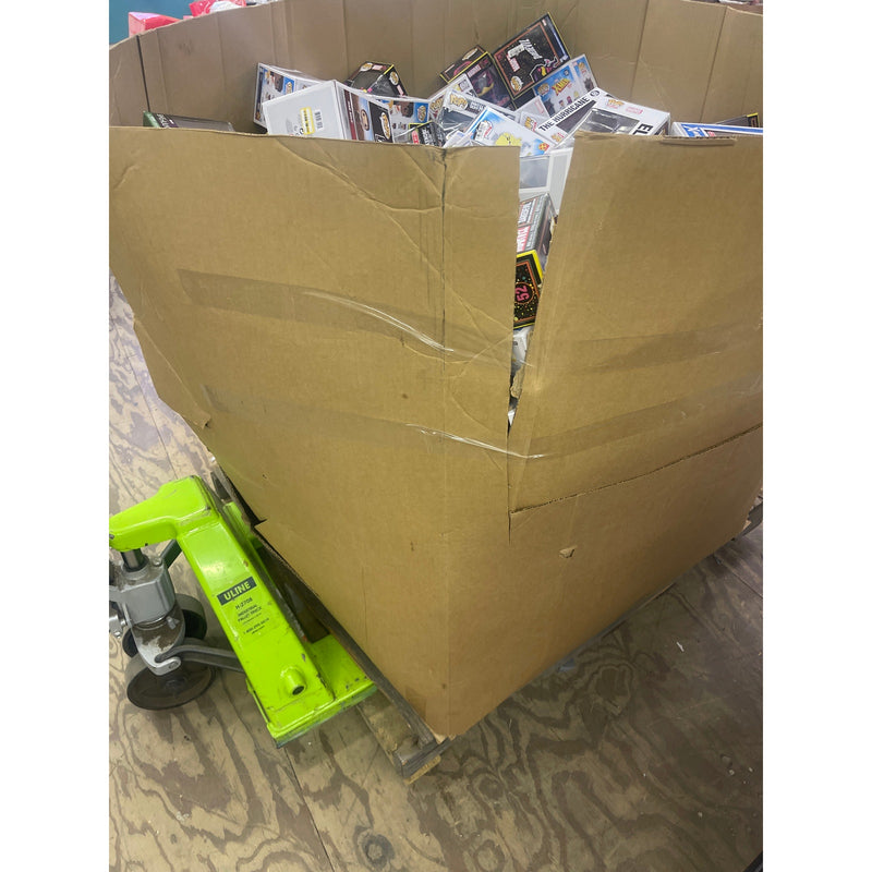 Pallet-of-300 FUNKO POPS IN BOX, MULTIPLE SIZES, Star Wars, Marvel, WWE, Justice League, Avengers
