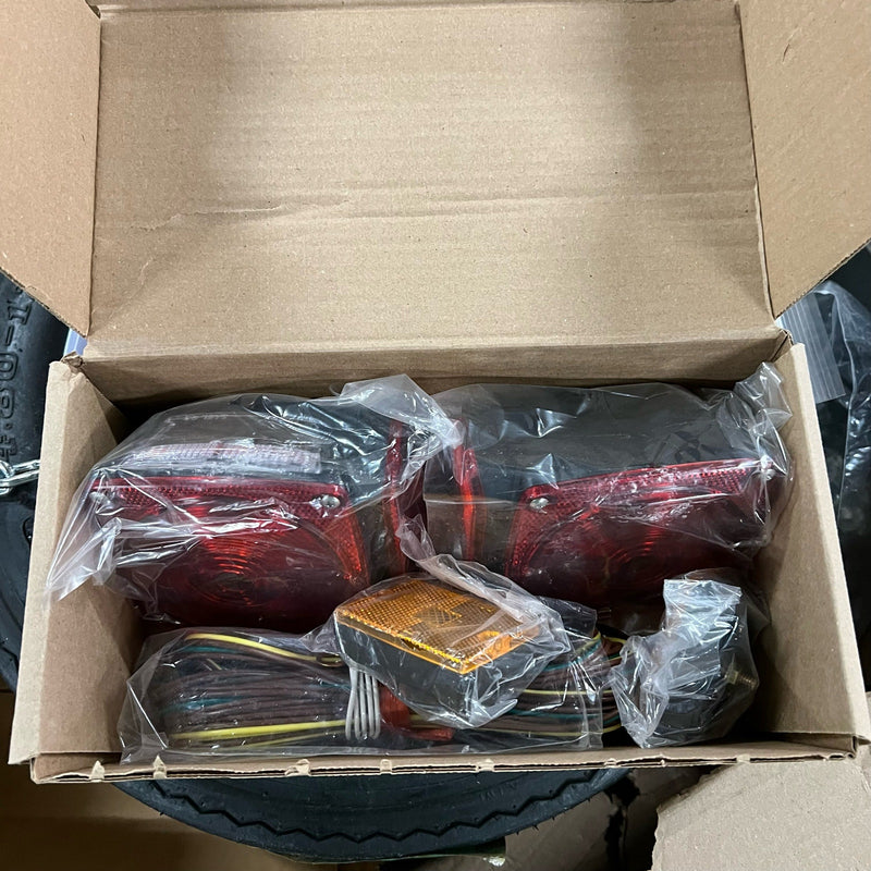 SOLO PIEZAS Kit de remolque Marathon Galvalume Plus de 5 pies x 8 pies, CAJA 1 DE 3