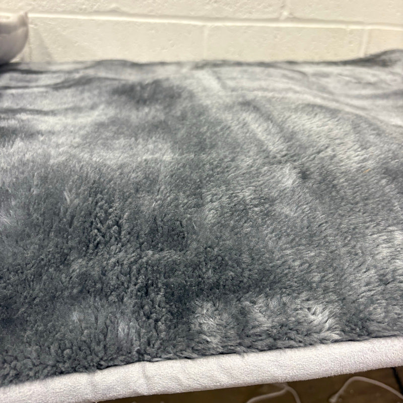 Set-of-2 Large Soft Fuzzy Rugs, 34" x 60" Area Rug, Home Decor, Non Slip - Gray