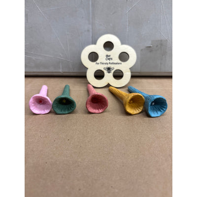 Bee Cups Pollinator Feeder Set, 5 Colorful Resin Water Cups with Feeding Tool