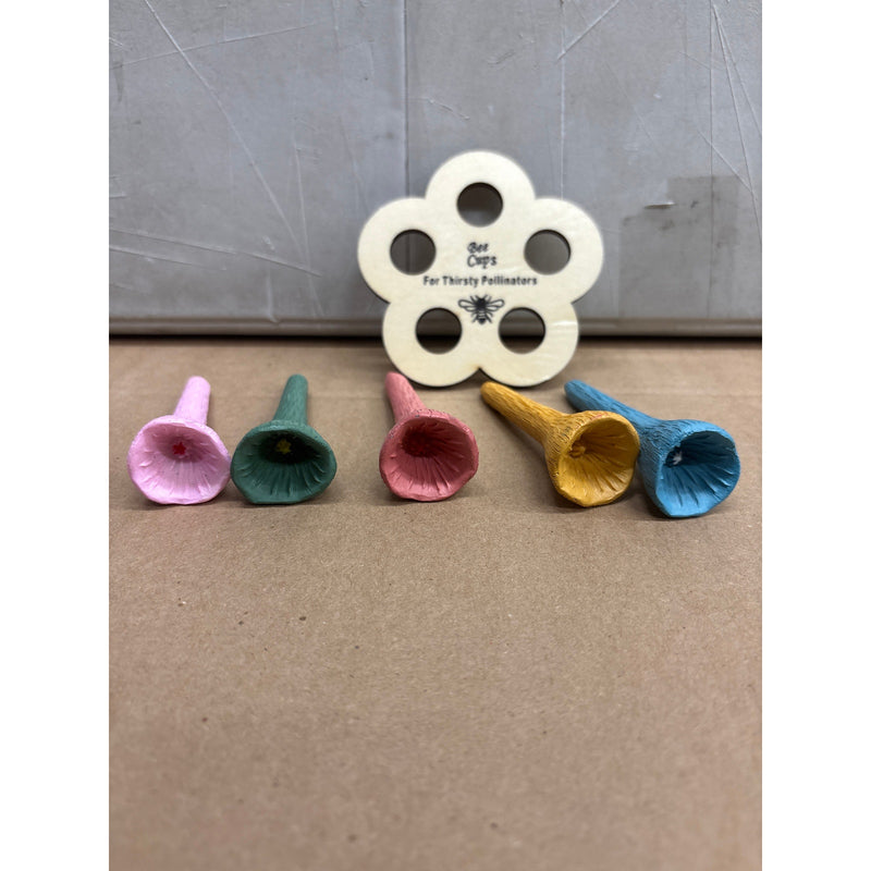 Bee Cups Pollinator Feeder Set, 5 Colorful Resin Water Cups with Feeding Tool