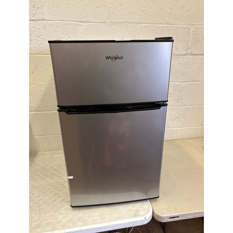Whirlpool 3.1 cu ft Mini Refrigerator Stainless Steel Reversible Door, 2 Shelves